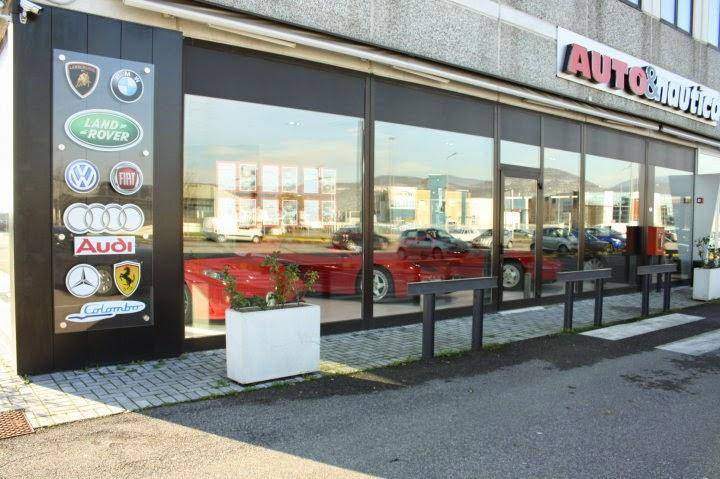 Cerca la tua *prossima* auto
