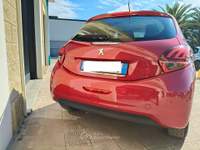 Peugeot 208 1.6 HDI 75CV Rosso usata Trinitapoli