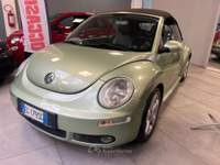 Volkswagen New Beetle Cabrio Verde usata Prato