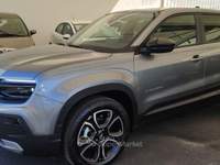 Jeep Avenger 100 cv Longitude my 25 Rosso usata MONOPOLI