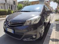 Toyota Yaris 90CV DIESEL NAVI Grigio usata CORATO