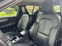 Volvo XC40 1.5 T4 recharge plug-in-hybrid inscription express Nero usata Altedo
