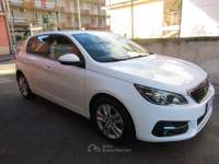 Peugeot 308 S&S Business Bianco usata Striano