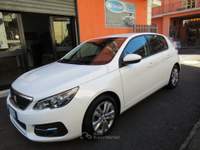 Peugeot 308 S&S Business Bianco usata Striano