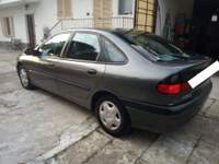 Renault Laguna 1.8i cat RXE  5p 84.900km reali !! ok neopatentati Grigio usata Moncalieri