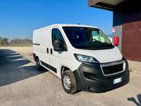 Peugeot Boxer Boxer 328 L1H1 B.HDi 120 S&S FURGONE Bianco usata Latina