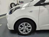 Hyundai i10 1.0 Classic econext Gpl Bianco usata Brescia