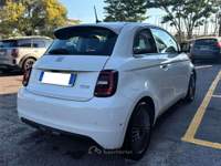 Fiat 500e 500e 42 kWh Icon + Bianco usata Castel Gandolfo