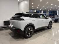 Peugeot 2008 1.2 puretech Allure s&s 100cv Bianco usata Romano Canavese