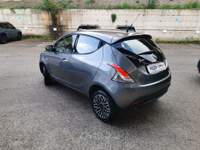 Lancia Ypsilon 85 CV 5 porte Metano Ecochic 30th Ann. Grigio usata Cercola