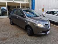 Lancia Ypsilon 85 CV 5 porte Metano Ecochic 30th Ann. Grigio usata Cercola