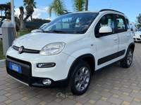 Fiat Panda 1.3MJT 95CV 4X4 CROSS PELLE Bianco usata Mesagne