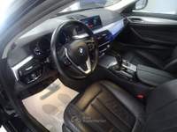 BMW Serie 5 530d Futura D Berlina xDrive Business AUT EU6 Blu/Azzurro usata Latina