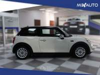 MINI 1.5 Cooper D Hype 5 1.5 115 CV 3 Porte AUT EU6 Bianco usata Latina