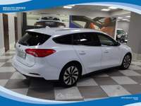 Ford Focus SW 1.5 EcoBlue 120cv Cool &amp; Connect Powershift EU6 Bianco usata Latina
