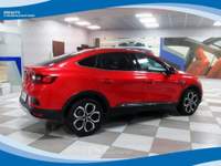 Renault Arkana 1.6 eTech Full Hybrid 145cv Intens AUT EU6 Rosso usata Latina Renault Arkana 1.6 eTech Full Hybrid 145cv Intens AUT EU6 Rosso usata Latina