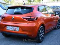 Renault Clio SCe 65 CV 5 porte Equilibre Arancione usata Roma