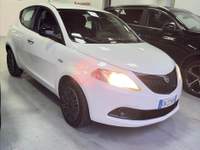 Lancia Ypsilon 3ª serie 1.0 FireFly 5 porte S&S Hybrid Gold Bianco usata Torino