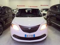 Lancia Ypsilon 3ª serie 1.0 FireFly 5 porte S&S Hybrid Gold Bianco usata Torino