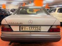 Mercedes-Benz Classe E UTILITARIA ISCRITTA ASI CON 222.706 km  CE 200 16 V Argento usata Roma