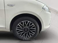 Lancia Ypsilon Ypsilon 1.2 69 CV 5 porte GPL Ecochic Gold Bianco usata Torino
