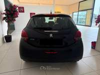 Peugeot 208 Peugeot 208 1.5 Allure Nero usata Occhiobello