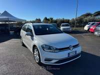 Volkswagen Golf GOLF VARIANT 7.5 1.6 TDI 115CV DSG EXECUTIVE 2019 Bianco usata Latina