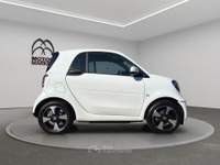 Smart ForTwo 22kW EQ Passion Bianco usata Roma