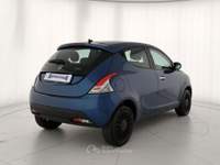 Lancia Ypsilon 1.0 FireFly 5 porte S&S Hybrid Ecochic Silver Blu/Azzurro usata Barletta