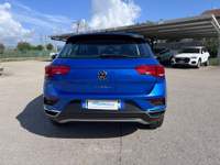 Volkswagen T-Roc VETTURA DEL MERCATO ITALIANO Blu/Azzurro usata SANT'AGATA DE'  GOTI