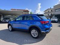 Volkswagen T-Roc VETTURA DEL MERCATO ITALIANO Blu/Azzurro usata SANT'AGATA DE'  GOTI