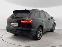 Volkswagen Touareg Touareg 3.0 V6 tdi 231cv tiptronic IVA ESPOSTA Nero usata Milano