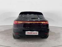 Porsche Macan Macan I 2019 2.0 245cv pdk Nero usata Milano