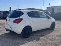 Opel Corsa 5 porte b-Color Bianco usata Sant'Anastasia