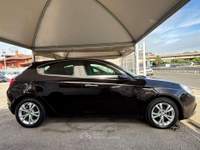 Alfa Romeo Giulietta Giulietta III 2010 1.6 jtdm(2) Distinctive usata Giugliano in Campania