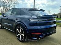 Porsche Cayenne Coupè Facelift 3.0 E-HYBRID 470cv IPERFULL-UFFICIALE ITALIA Blu/Azzurro usata Altamura