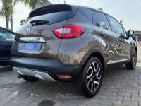 Renault Captur Start&Stop Energy R-Link Grigio usata Mesagne
