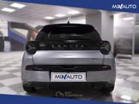 Lancia Ypsilon 1.2 MHEV LX 110CV E-DCT Grigio usata Latina