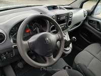 Peugeot Partner Peugeot PARTNER 1.6 HDI 3 posti autocarro Bianco usata SAN MARTINO VALLE CAUDINA