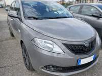 Lancia Ypsilon  - ypsilon 1.0 firefly hybrid silver s&s 70cv Grigio usata Roma