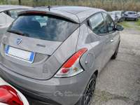 Lancia Ypsilon  - ypsilon 1.0 firefly hybrid silver s&s 70cv Grigio usata Roma