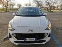Hyundai i10 Tech A/T solo km.39000 Bianco usata Barletta