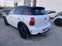 MINI Cooper LEGGI NOTE Bianco usata Anzio