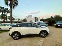 Peugeot 3008 SUV moderno, economico e super accessoriato Bianco usata Nardò