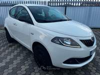 Lancia Ypsilon Ypsilon 0.9 TwinAir 5 porte Metano Ecochic Silver Bianco usata Montecatini-Terme