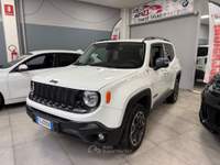 Jeep Renegade 4WD Active Drive Low Trailhawk Bianco usata Prato