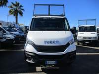 Iveco Daily 35C12 2.3 120CV E6D RIBALTABILE TRILATERALE Bianco usata Giugliano in Campania