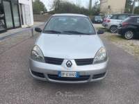 Renault Clio Clio II Storia 5p 1.2 Confort Gpl x Neopatentati Argento usata Ravenna