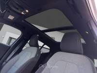 Volvo XC40 1.5 t4 phev Inscription Expression TETTO APRIBILE Bianco usata Latina