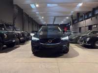 Volvo XC60 B4 (d) Geartronic Momentum Pro Nero usata Bologna